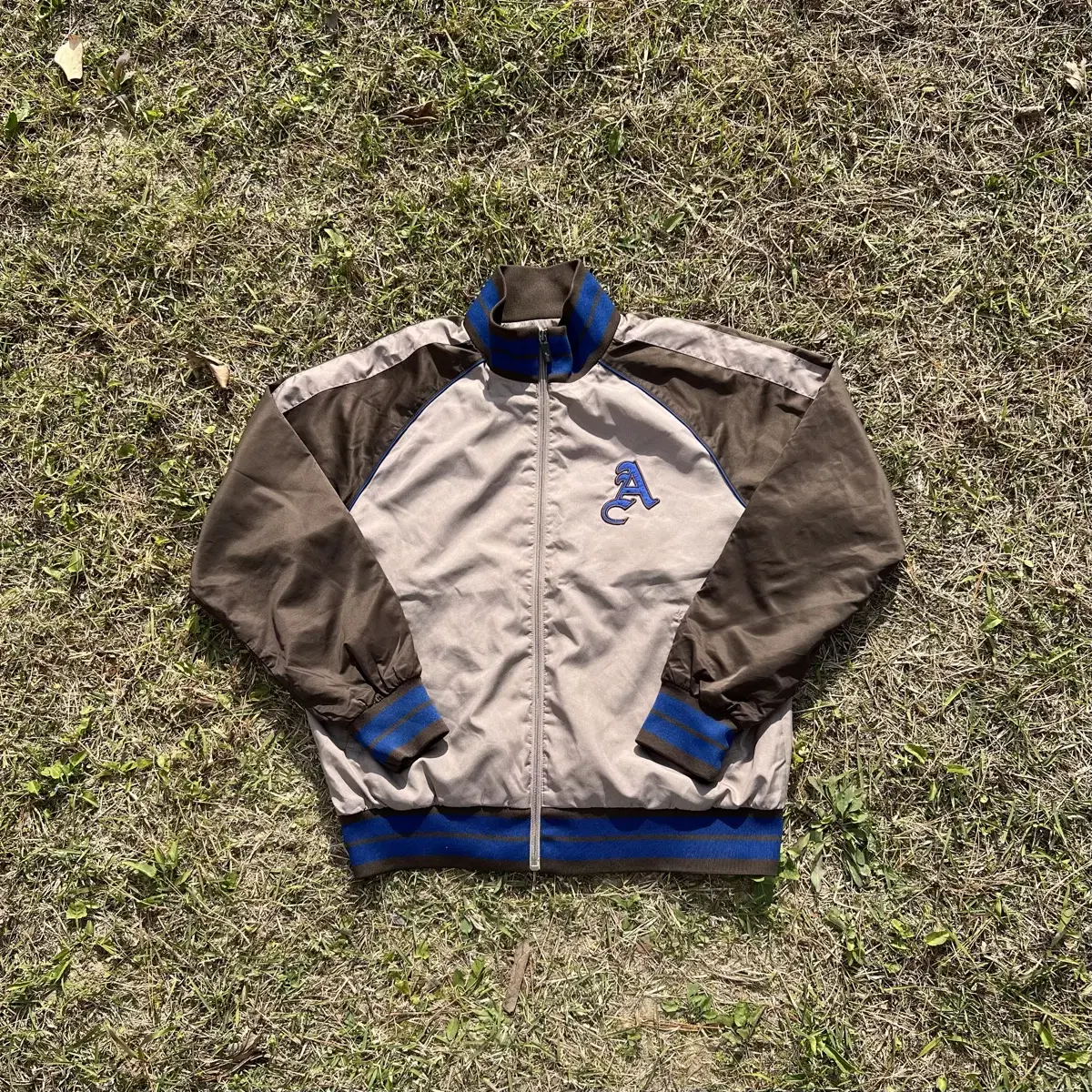 ASICS vintage windbreaker(105)